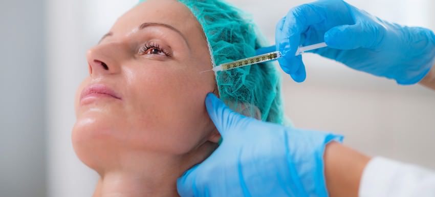 ¿Qué es la bioestimulación facial con plasma rico en plaquetas?