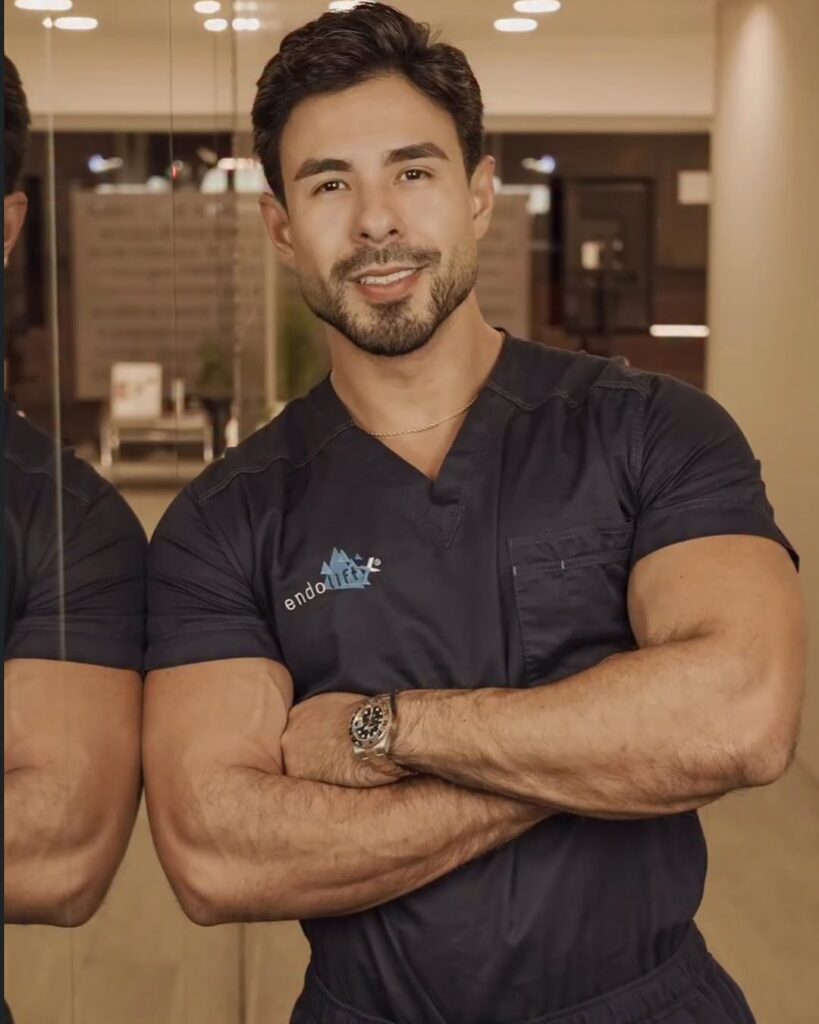 El Dr. Sergio Quintero apuesta por Alma Hybrid para revolucionar sus clínicas Elegance Medical en Barcelona y Madrid 1 Nuestro CEO @dr.sergioquintero y la excelencia que le caracteriza 🔝