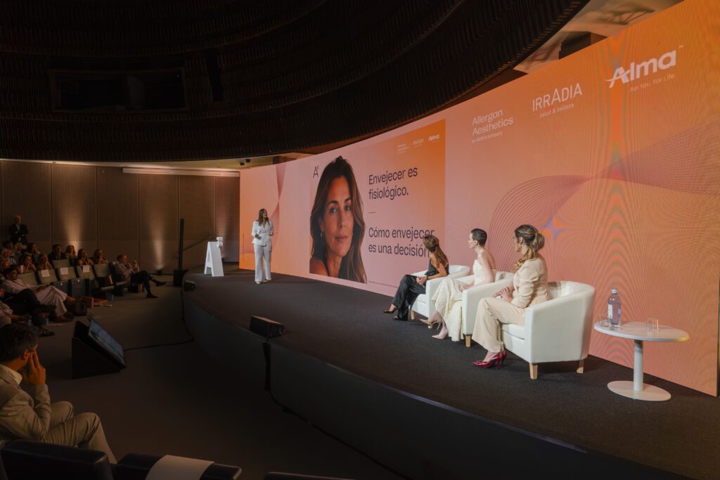 Grupo Alma Médica-Irradia y Allergan Aesthetics reúnen en Madrid a más de 200 profesionales médicos para abordar el auge de la combinación en Medicina y Dermatología Estética 3 Evento A3 Ponentes Allergan Aesthetics y Grupo Alma Medica Irradia 3